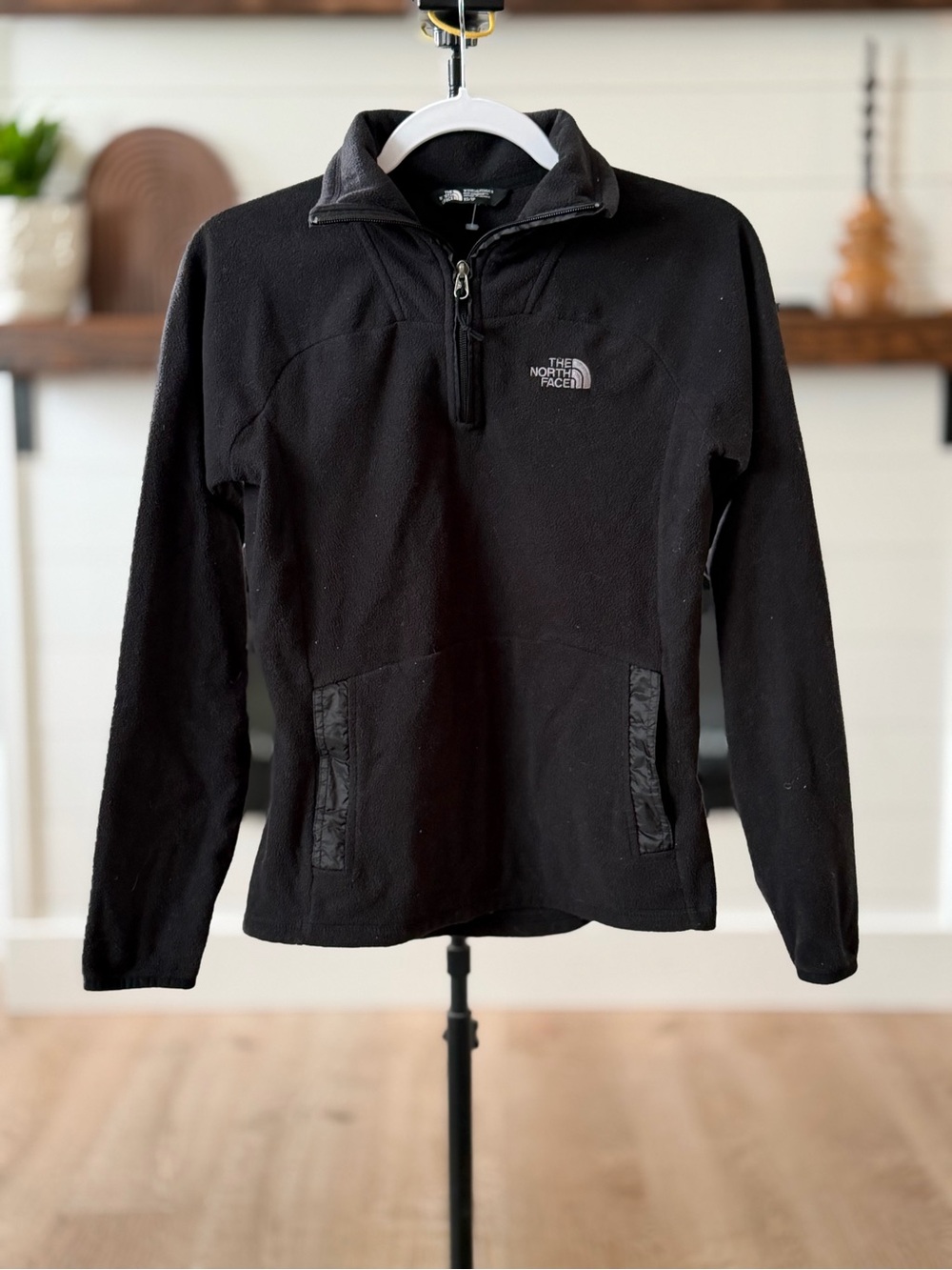 The North Face Women's Black Quarter-Zip Fleece Pullover